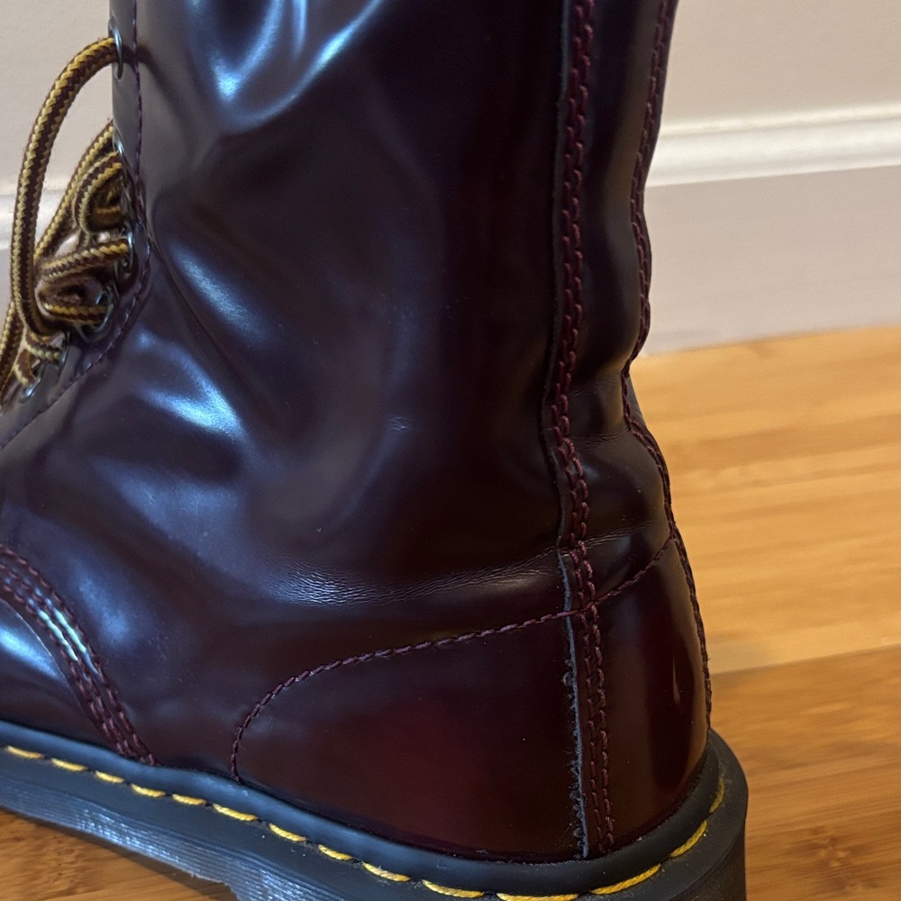 Dr. Martens Men's size 10 Vegan Leather 1460 Boots in Cherry Red - Picture 9 of 13
